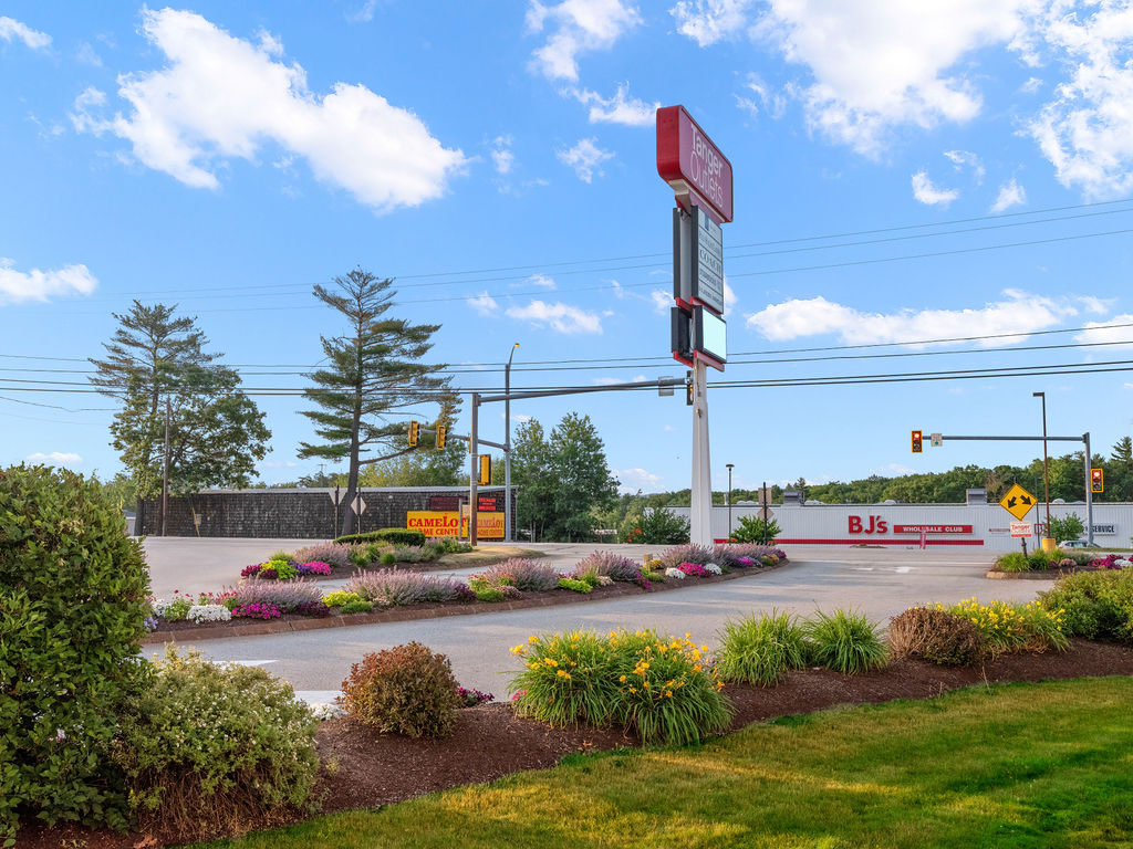 Commercial landscape project